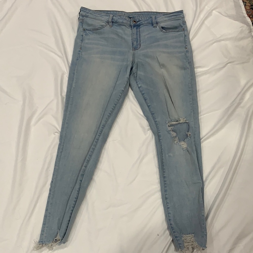 american eagle ripped jeans
